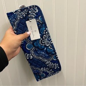 NWT Vera Bradley Blue Paisley Curling & Flat Iron Cover